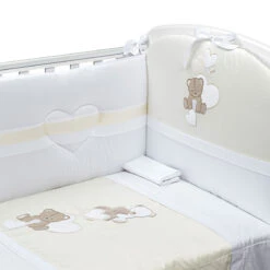 Picci Set 3pz Piumetto Imbottito, Paracolpi E Federa Letto Amelie 11 Picci Set 3pz Piumetto Imbottito, Paracolpi E Federa Letto Amelie -Negozio Di Prodotti Per Bambini 0093182 picci set 3pz piumetto imbottito paracolpi e federa letto amelie