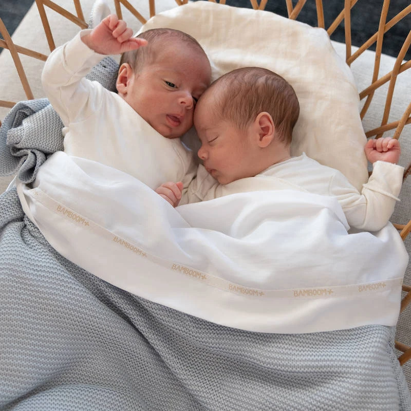 Bamboom Set Lenzuolo E Federa In Bambù Organico Per Lettino Neonato 110x140cm 6 Bamboom Set Lenzuolo E Federa In Bambù Organico Per Lettino Neonato 110x140cm - immagine 4