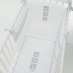 Foppapedretti Lettino Babyzoo Con Bagnetto E Set Completo Piumone E Paracolpi -Negozio Di Prodotti Per Bambini 0100865 foppapedretti lettino babyzoo con bagnetto e set completo piumone e paracolpi